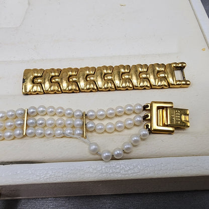 Nina Ricci Tank Watch Women 18mm MOP Dial Gold Plated Rectangle  New Battery12