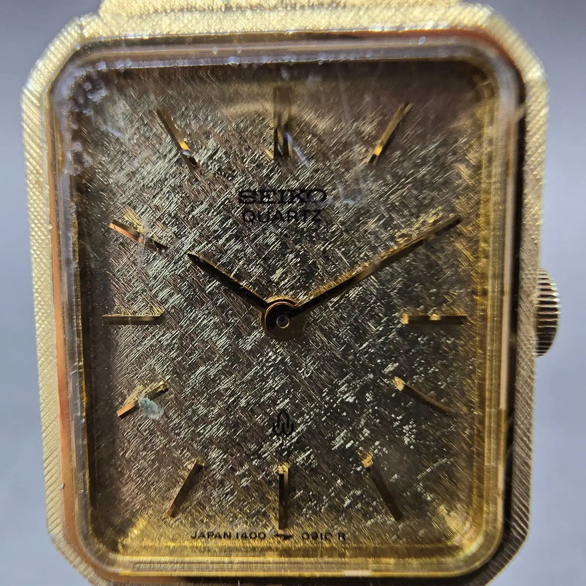 Seiko Tank Watch Women 17mm Champagne Dial Gold Rectangle 1400-5540 New Battery1
