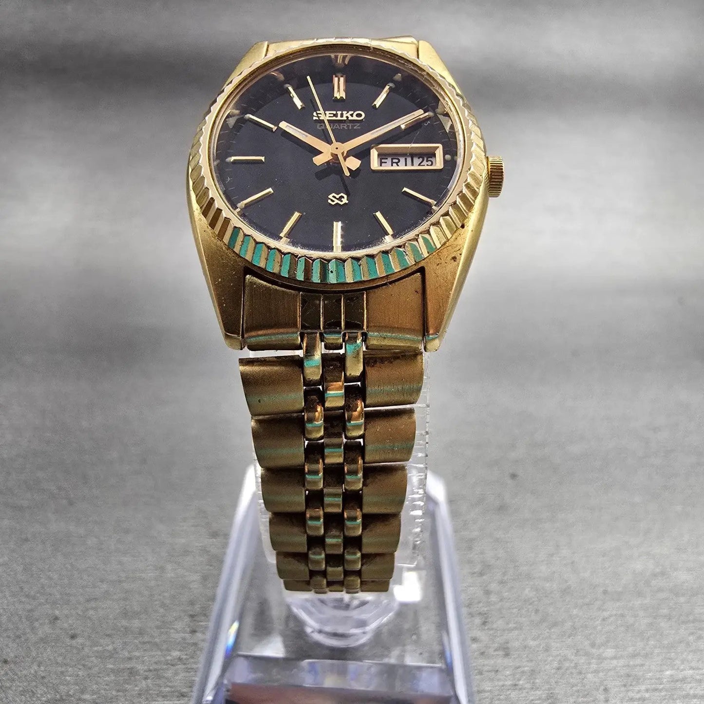Seiko SQ Watch Women 24mm Black Dial Gold Tone Daydate Round 3Y03-0169 New Batt5