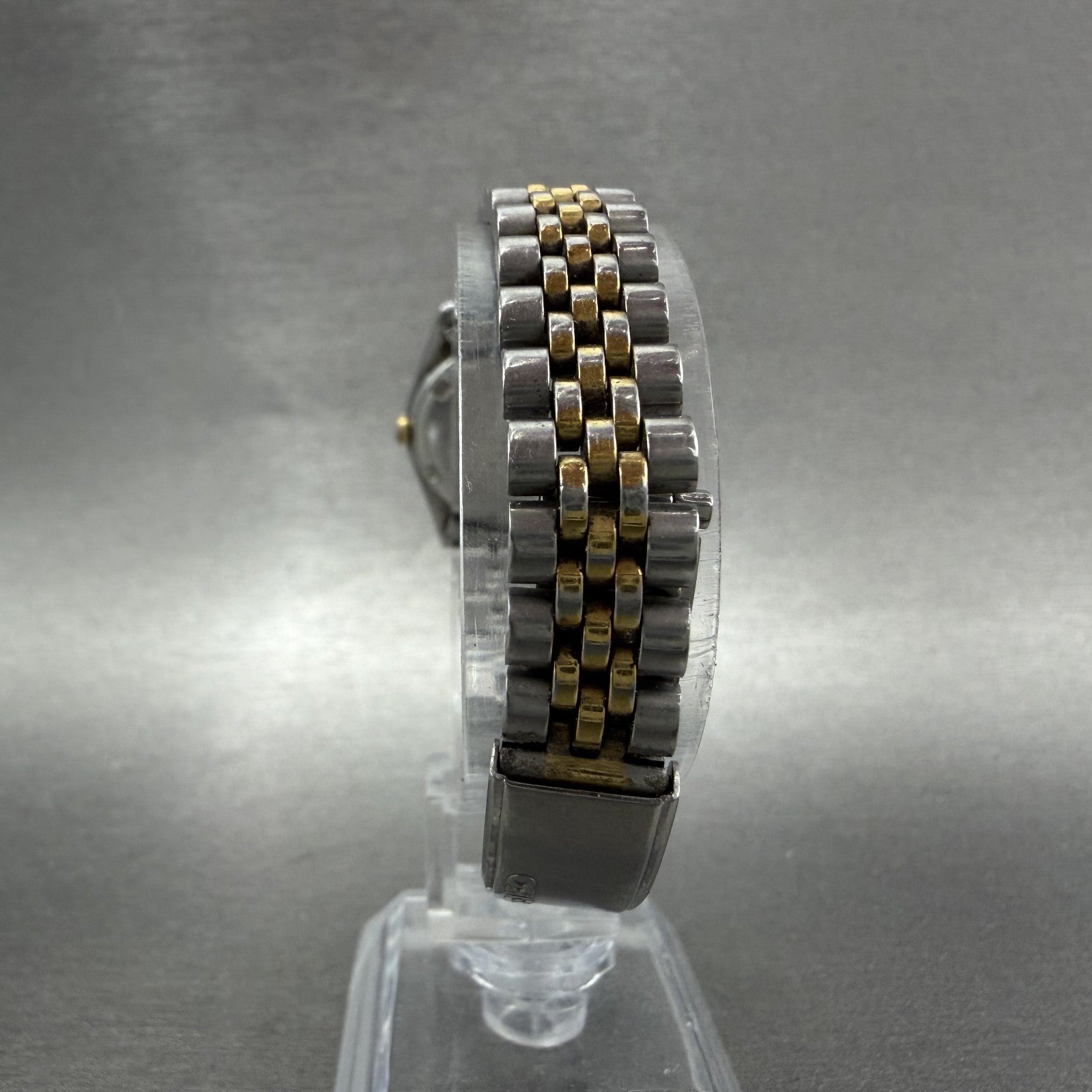 Seiko Watch Women 24mm White Dial Two Tone Daydate Round 7N83-0049 New Batt NJHA7