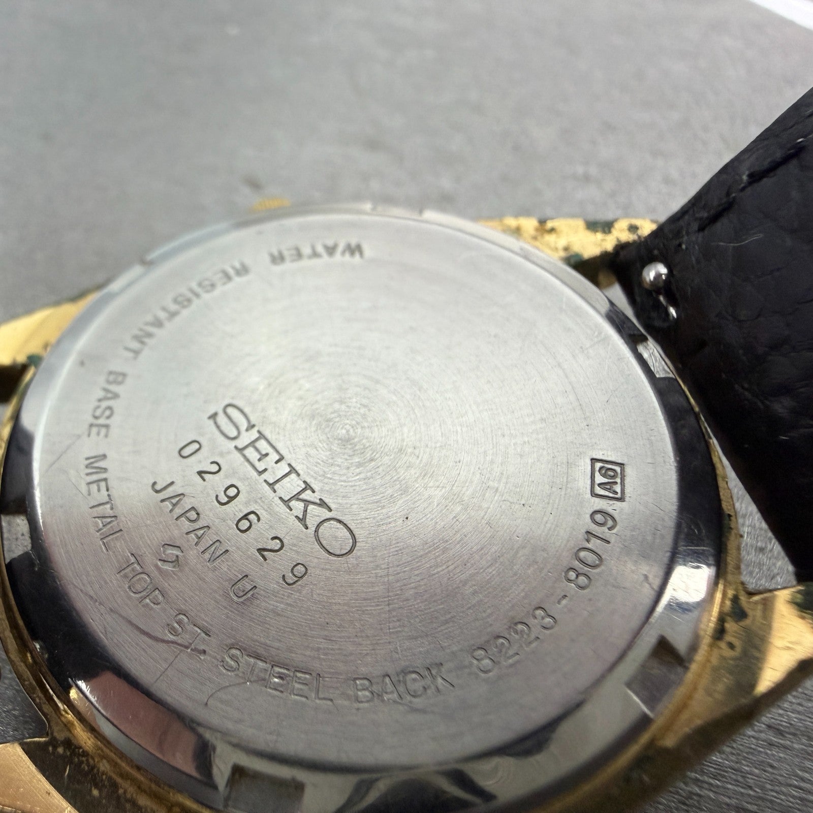 Seiko SQ Watch Men 35mm Black Dial Gold Tone Daydate Round 8223-8019 New Battery9