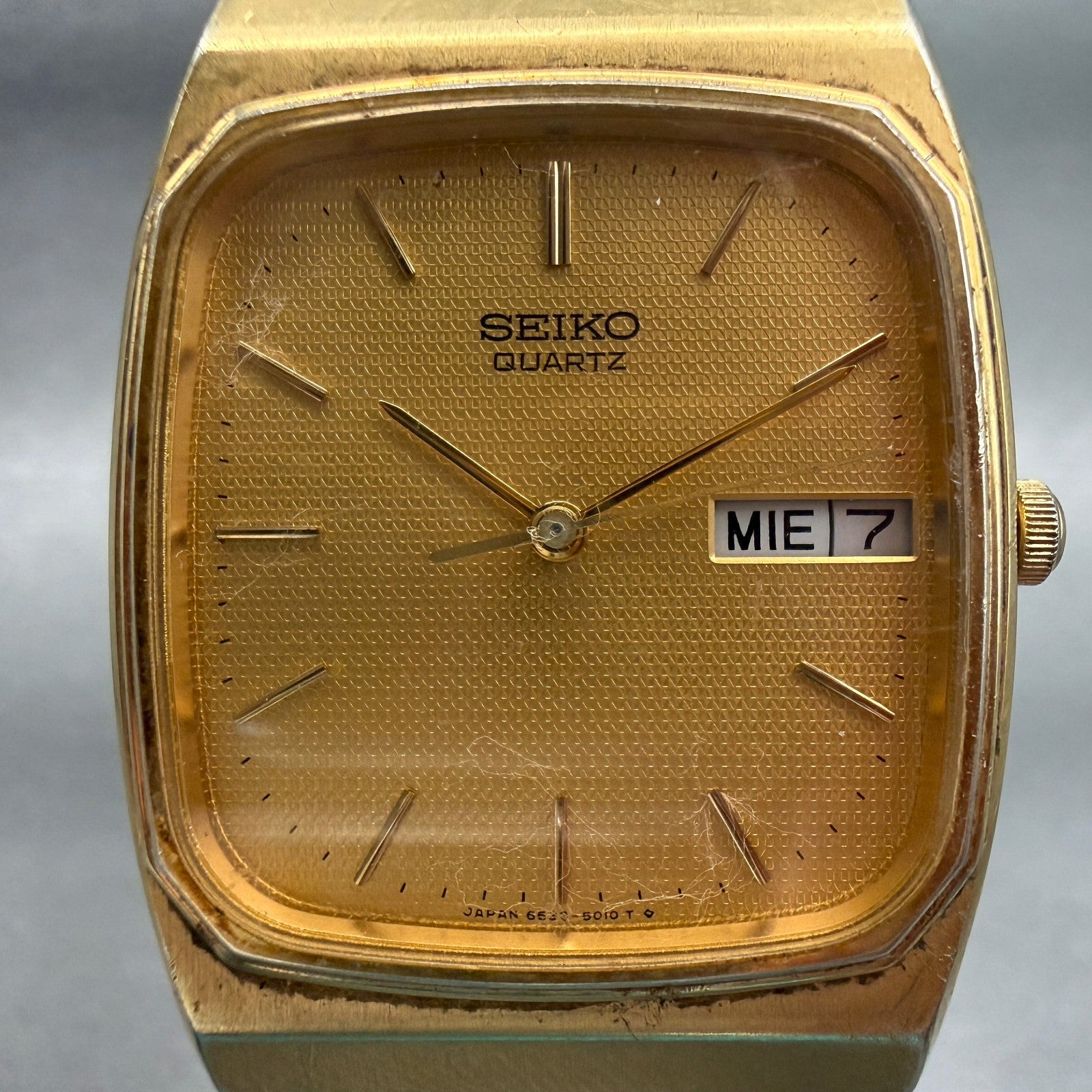 Seiko Watch Men 29mm Gold Dial Gold Tone Daydate Rectangle 6533-5010 New Battery1
