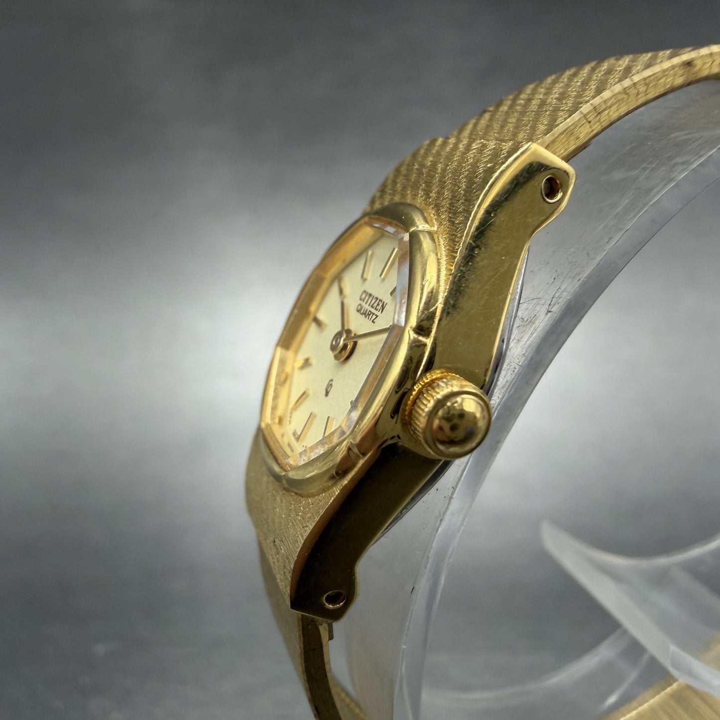 Citizen CQ Watch Women 17mm Champagne Dial Gold Tone Round 3220-320514 New Batt2
