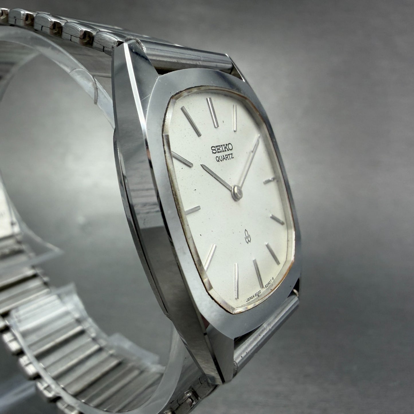 Seiko Watch Men 30mm Silver Dial Silver Tone Round 6020-5250 New Battery Vintage3