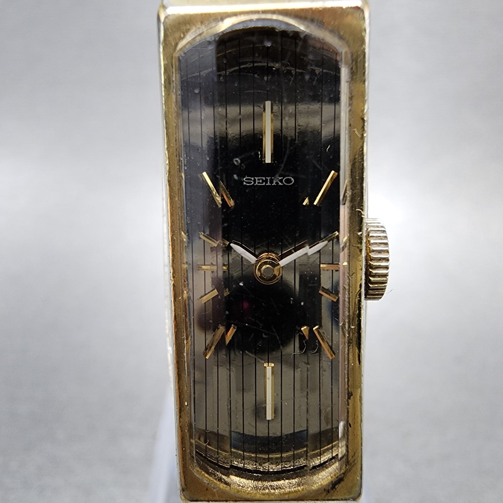 Seiko Tank Watch Women 13mm Silver Dial Gold Tone Rectangle Manual Wind Runs1