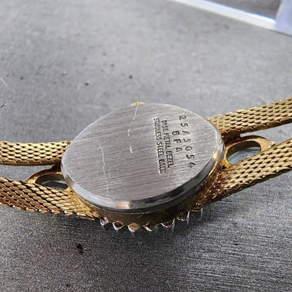 Armitron Deauville Diamond Watch Women 15mm Gold Dial Gold Tone Oval New Battery9