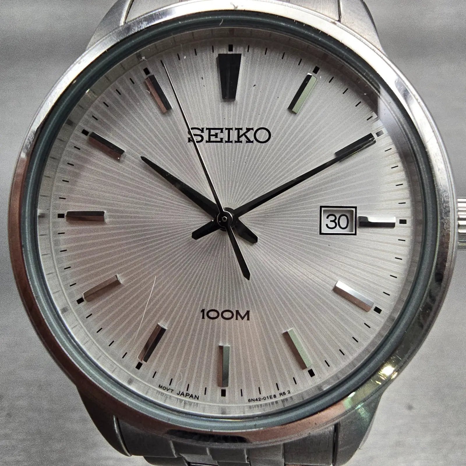 Seiko Watch Men 41mm Silver Dial Silver Tone Date Round 6N42-00G0 New Battery1