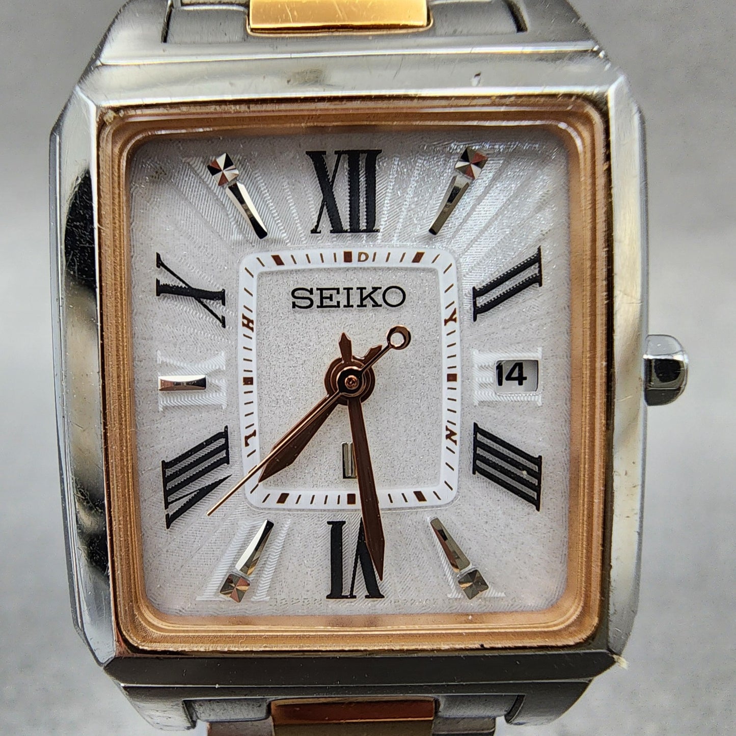 Seiko Lukia Tank Watch Women 26mm White Dial Two Tone Date Atomic Solar Runs1