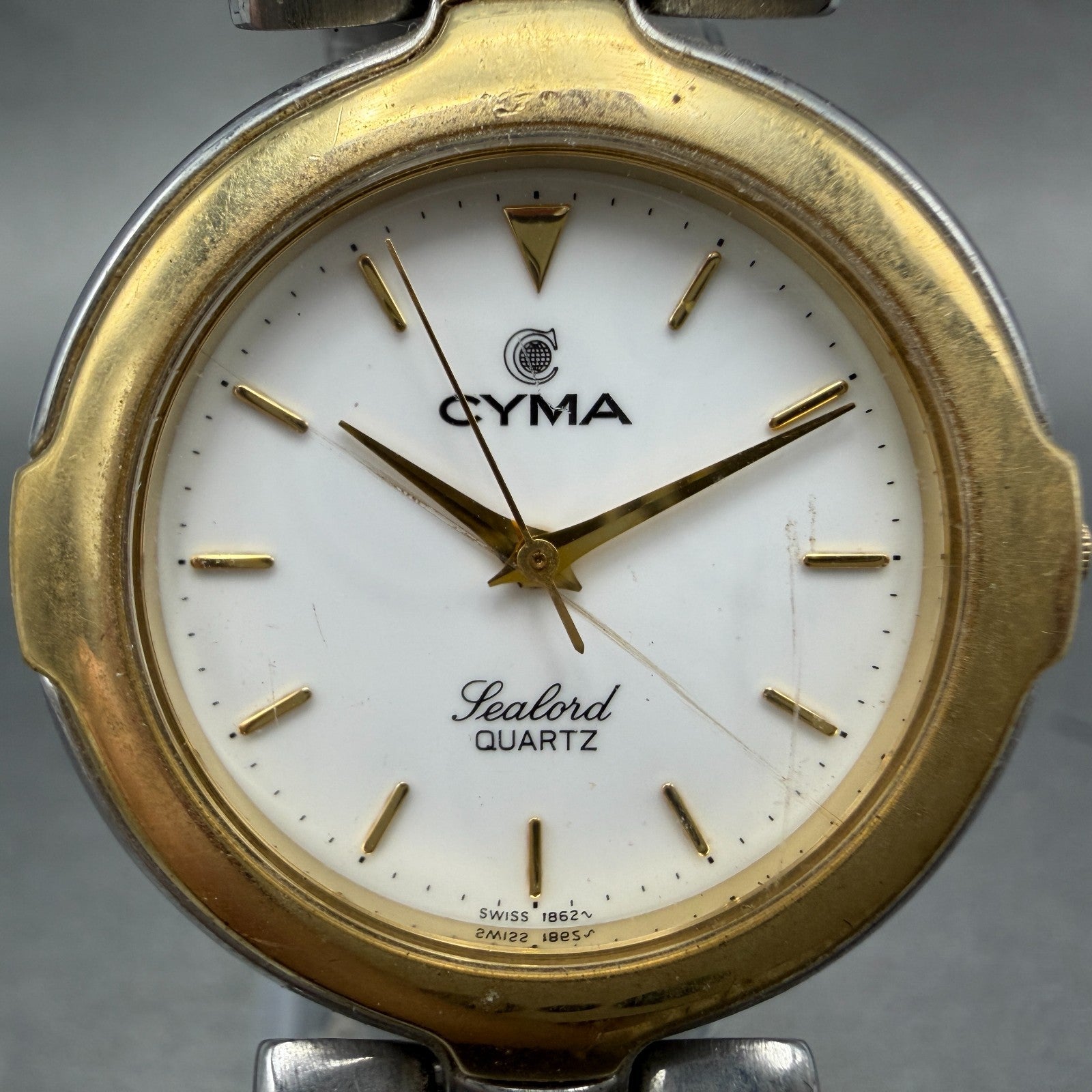 Cyma Sealord Watch Men 31mm White Dial Two Tone Round 304 New Battery VTG1