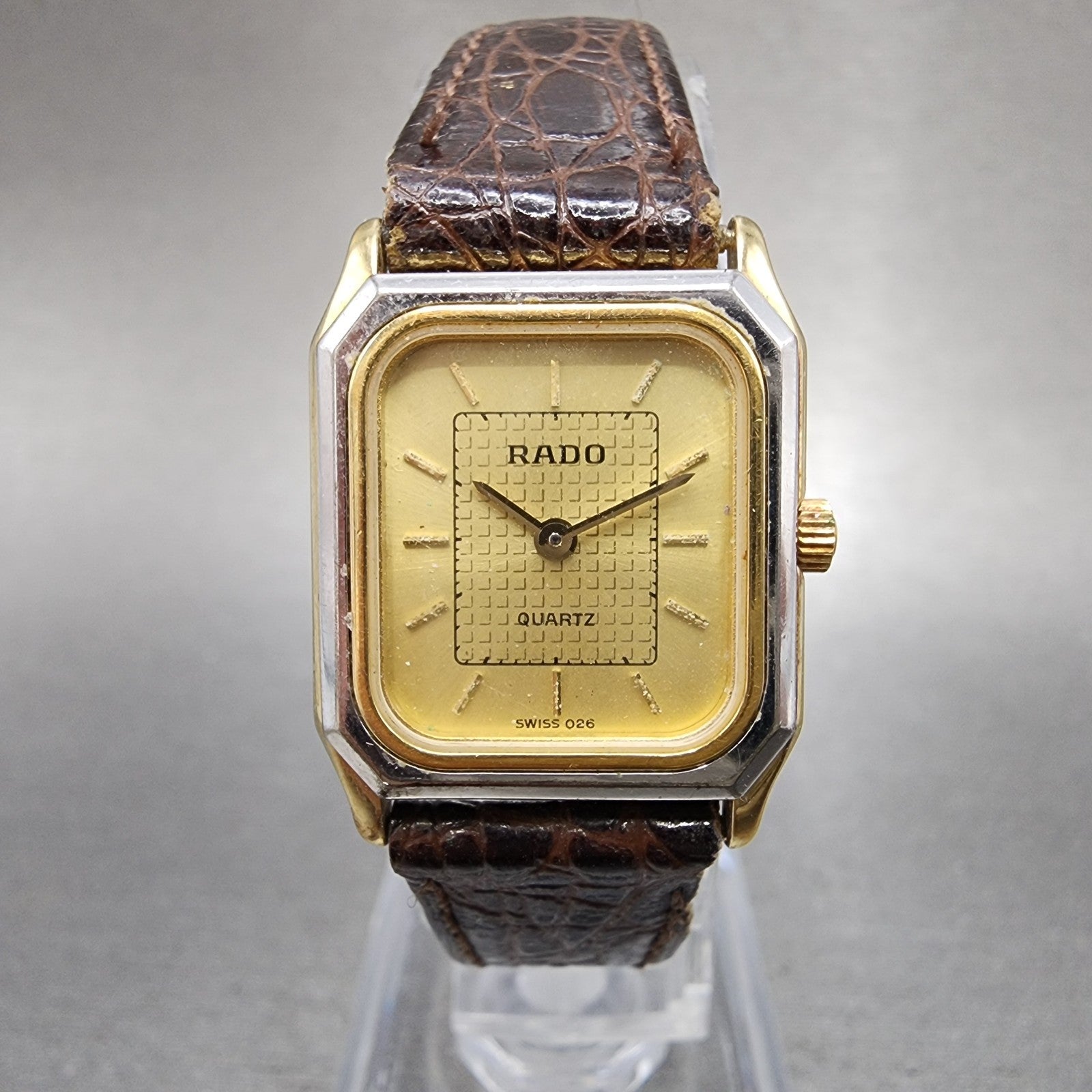 Rado Tank Watch Women 20mm Gold Dial Two Tone Octagon 133.5293.2 New Battery0