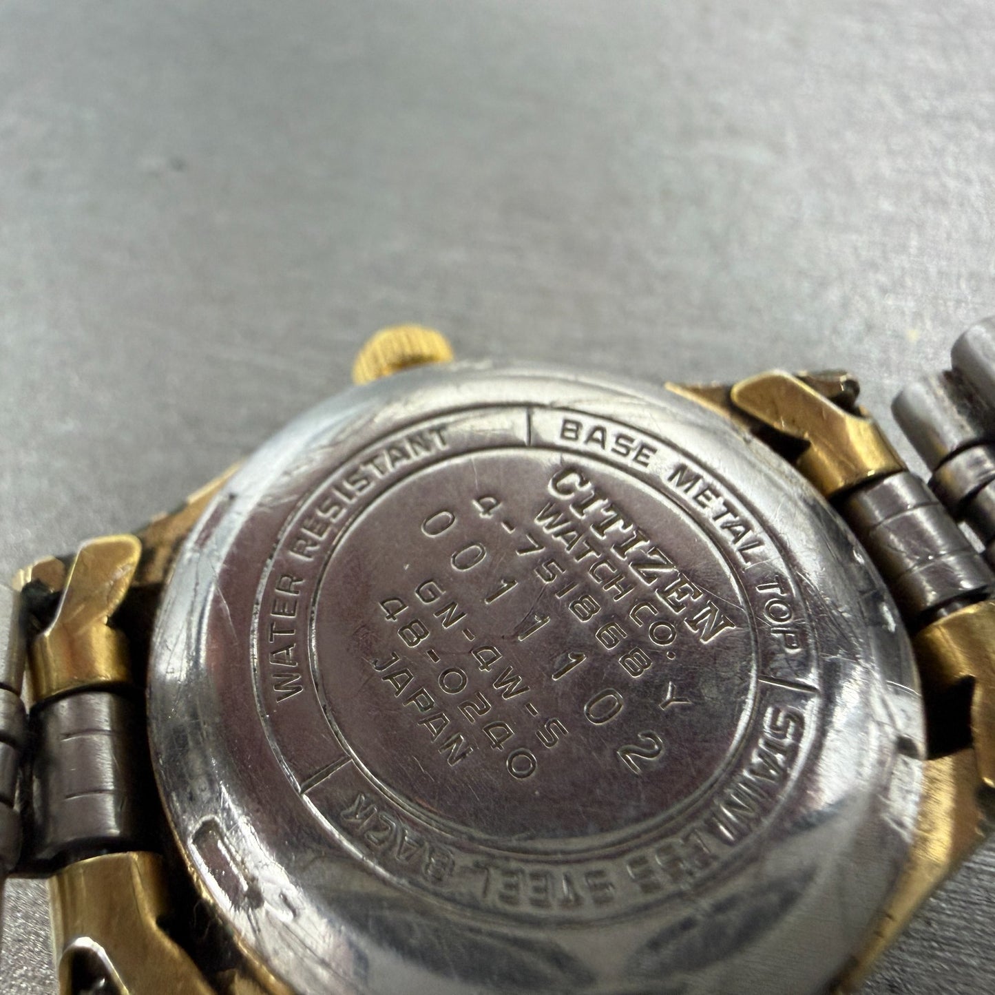 Citizen CQ Watch Women 25mm Silver Dial Gold Tone Daydate Round New Battery VTGA9