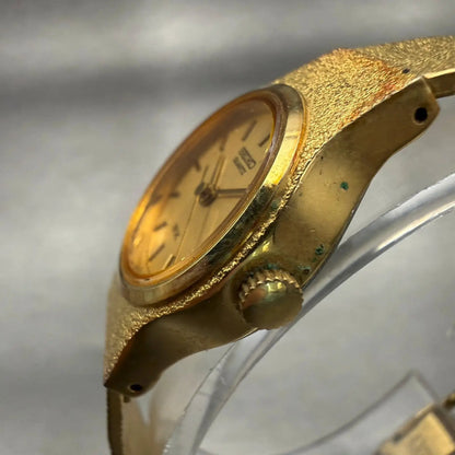 Seiko SX Watch Women 20mm Gold Dial Gold Tone Round 8Y21-0020 VTG New Battery2