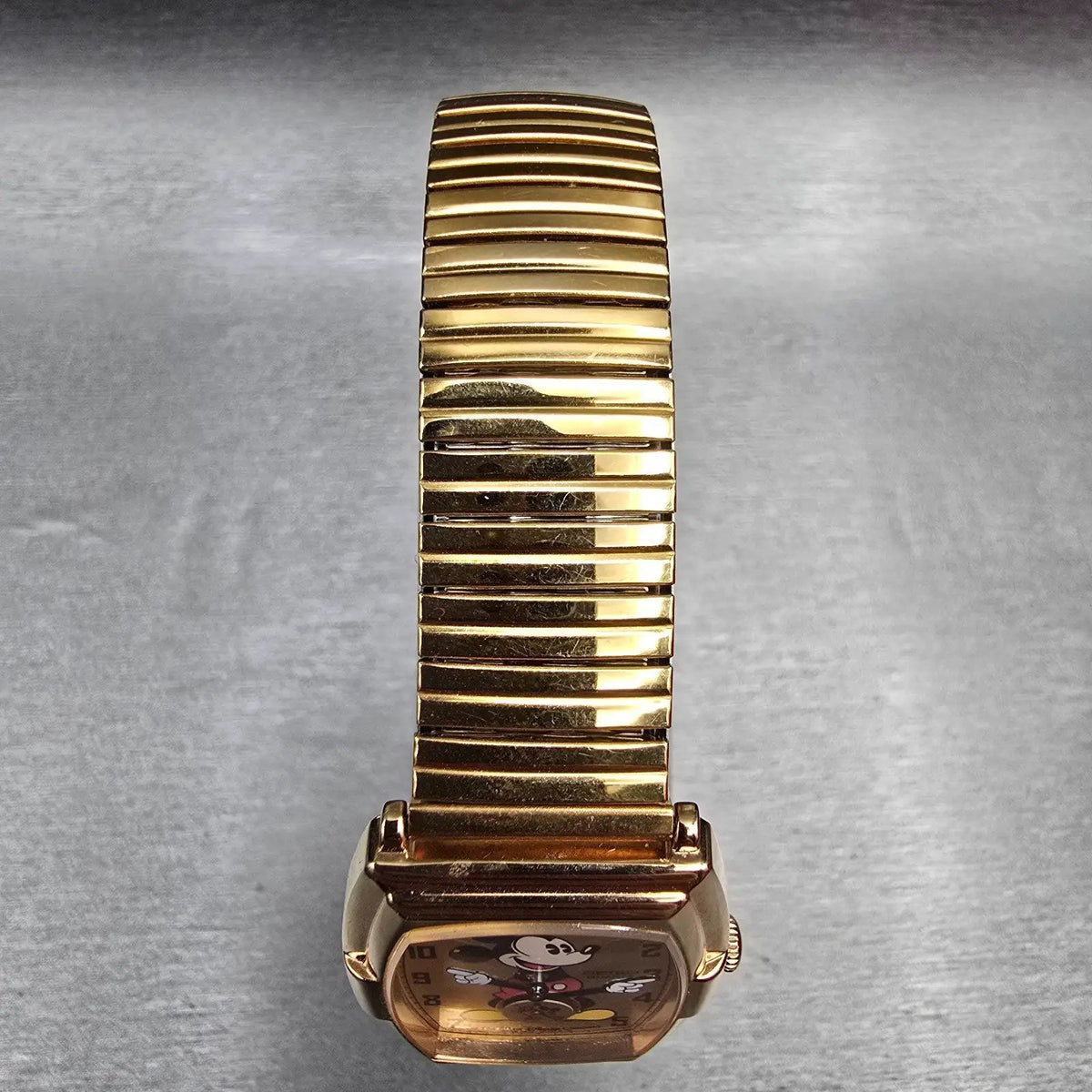 Seiko Mickey Mouse Watch Men 27mm Gold Dial Gold Tone 2K03-5009 New Battery7