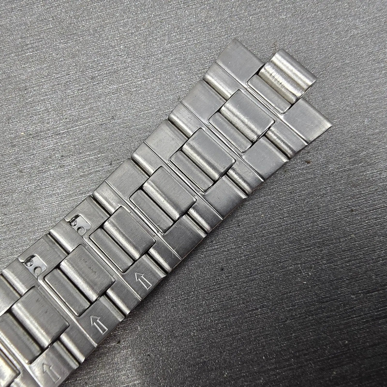 Seiko Bracelet 7mm Stainless Steel Silver Tone Tri Folding Clasp Vintage14
