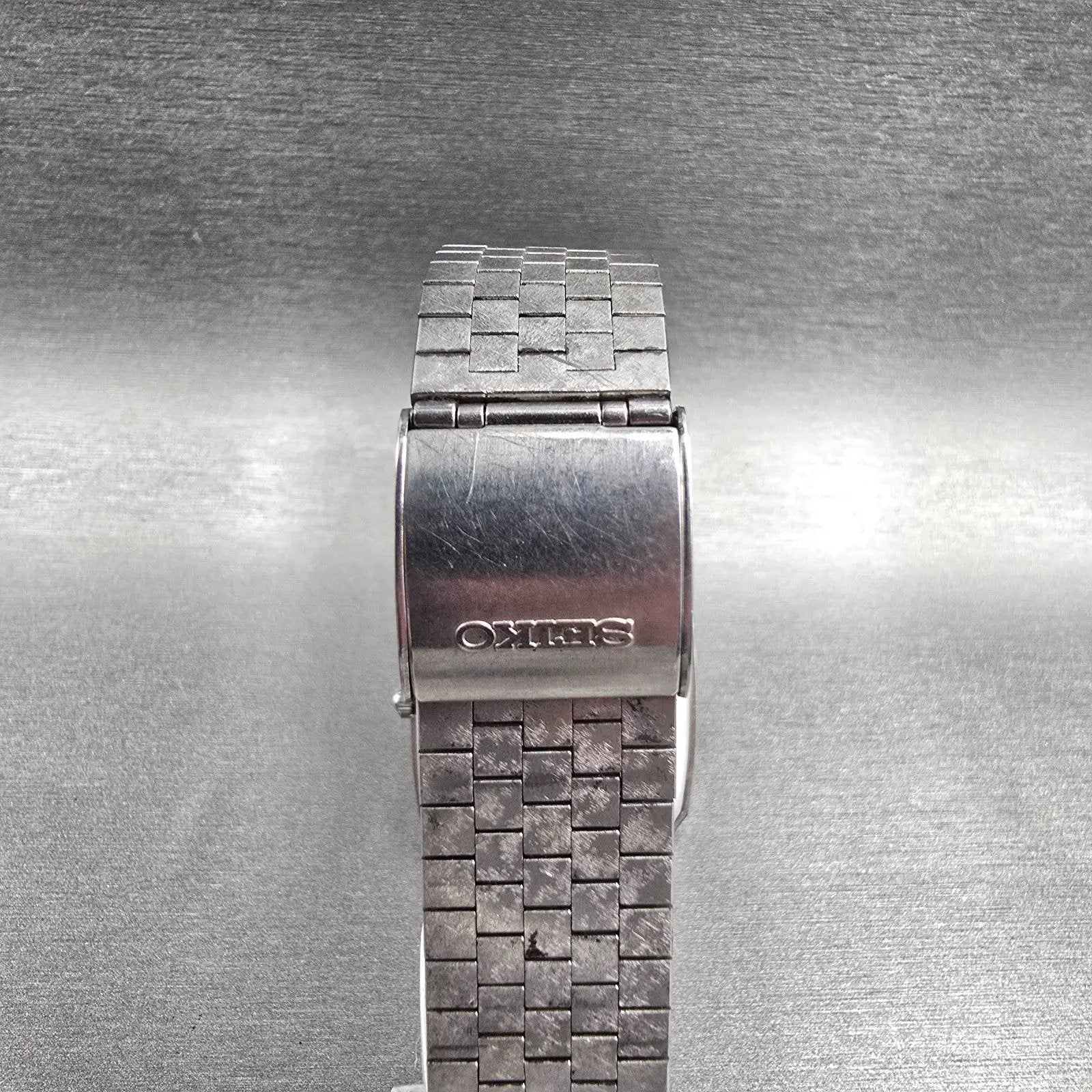 Seiko Watch Men 33mm Silver Dial Silver Tone Date Rectangle 0842-5010 New Batt7