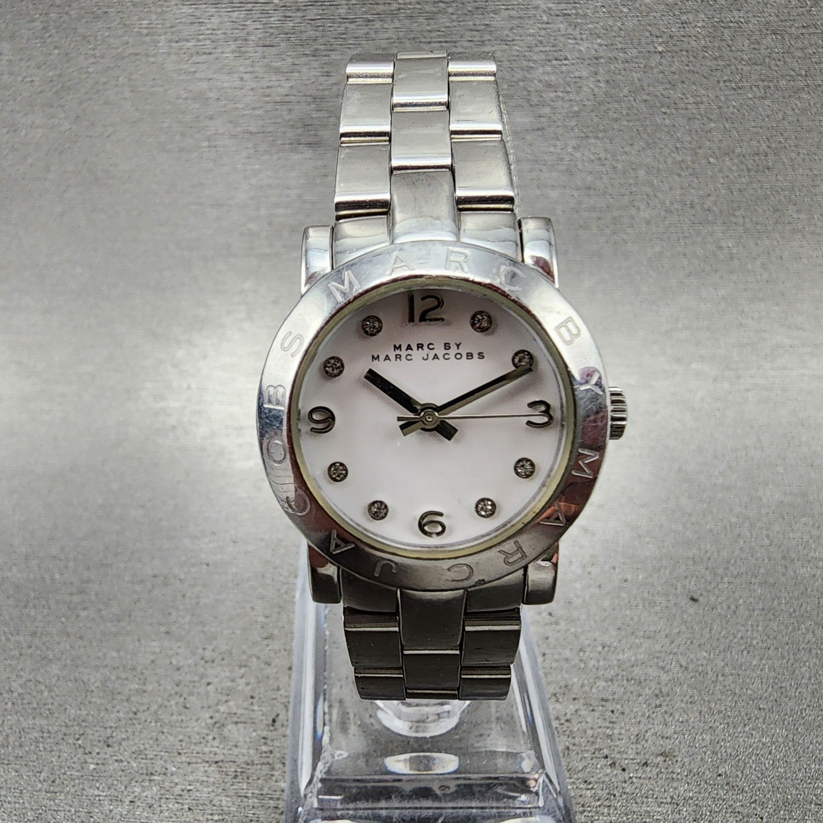 Marc Jacobs Watch Women 25mm White Dial Silver Tone Round MBM3055 New Battery0