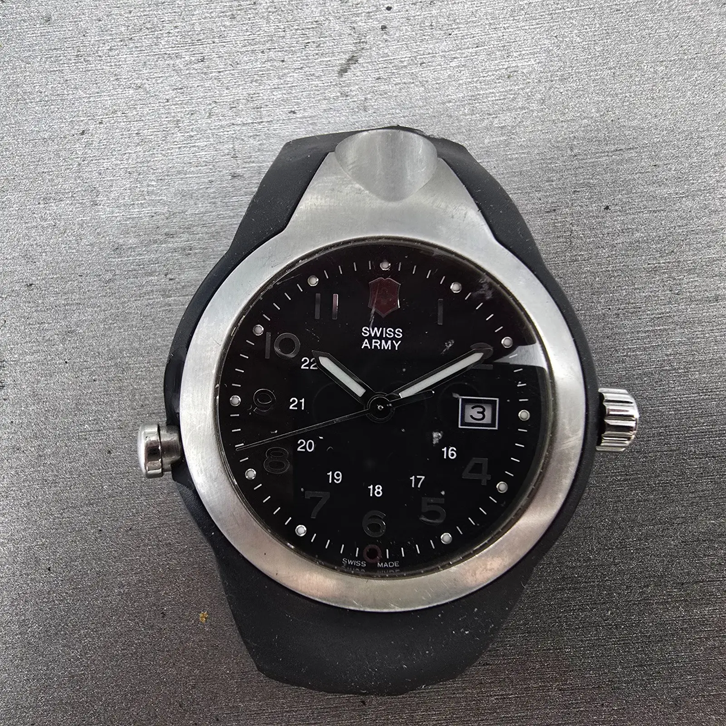 Victorinox Swiss Army Night Vision watch Men 41mm Black Dial Black Date READ!!!0