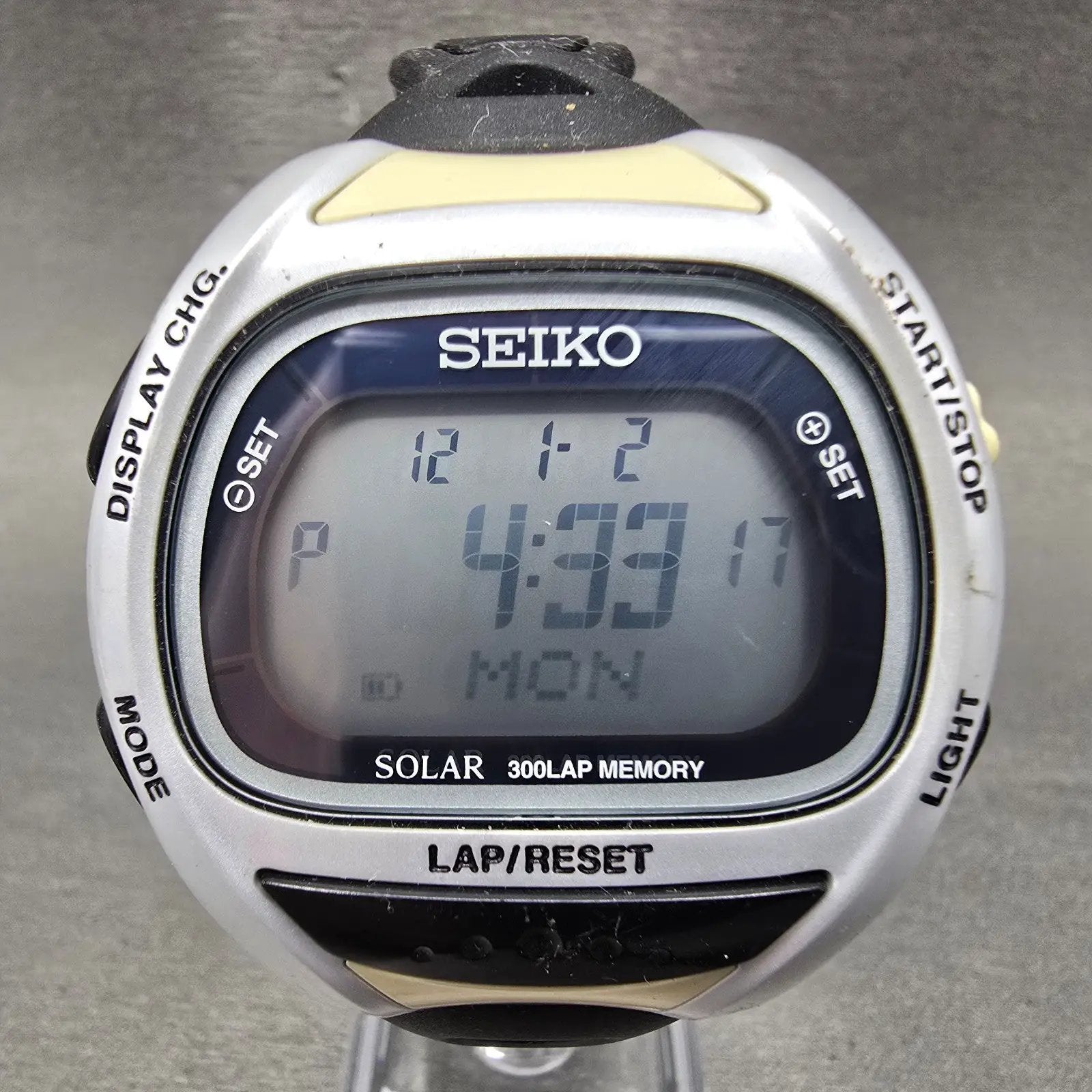 Seiko Super runner Watch Men 43mm Silver Alarm Chronograph S680-00A0 Works0