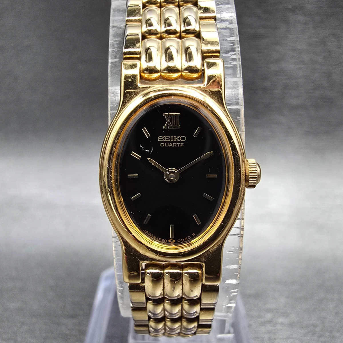 Seiko Watch Women 14mm Black Dial Gold Tone Oval 1F20-5B99 New Battery Vintage P0