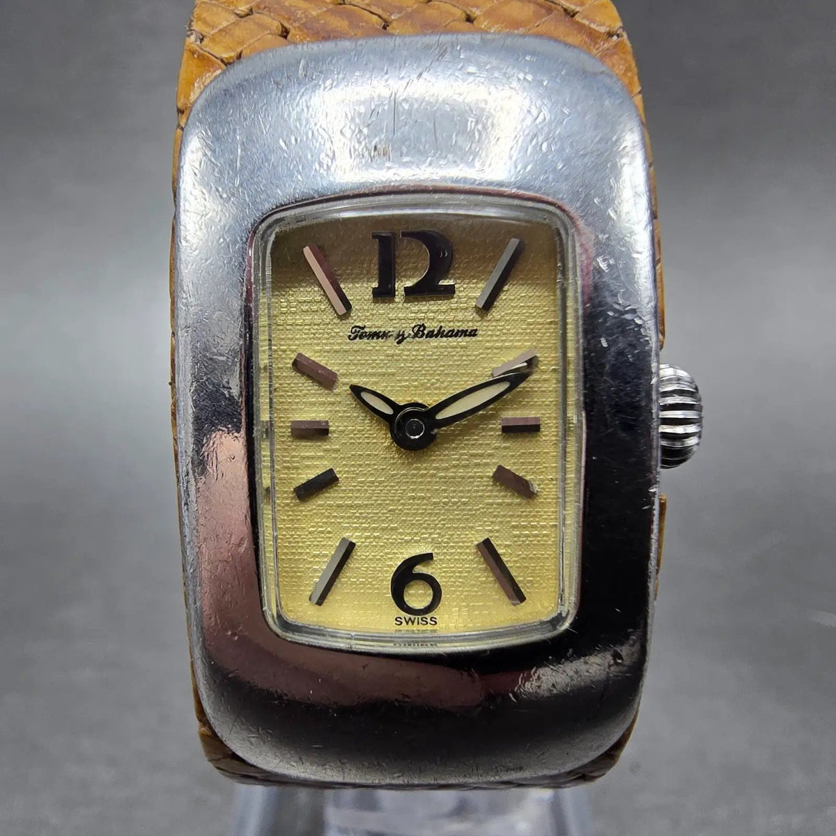 Tommy Bahama Watch Women 20mm Cream Dial Silver Tone Rectangle New Batt TB20350