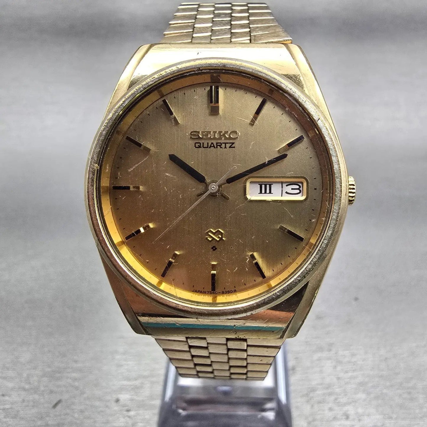 Seiko SQ Watch Men 35mm Gold Dial Gold Tone Daydate Round 7546-8320 New Battery0
