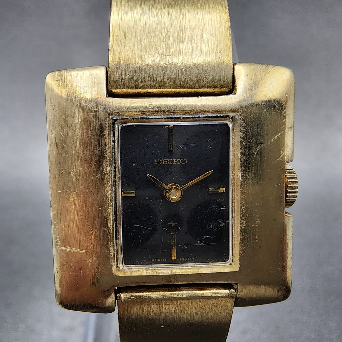 VTG Seiko Watch Women 24mm Black Dial Gold plated Rectangle Manual Wind Runs1