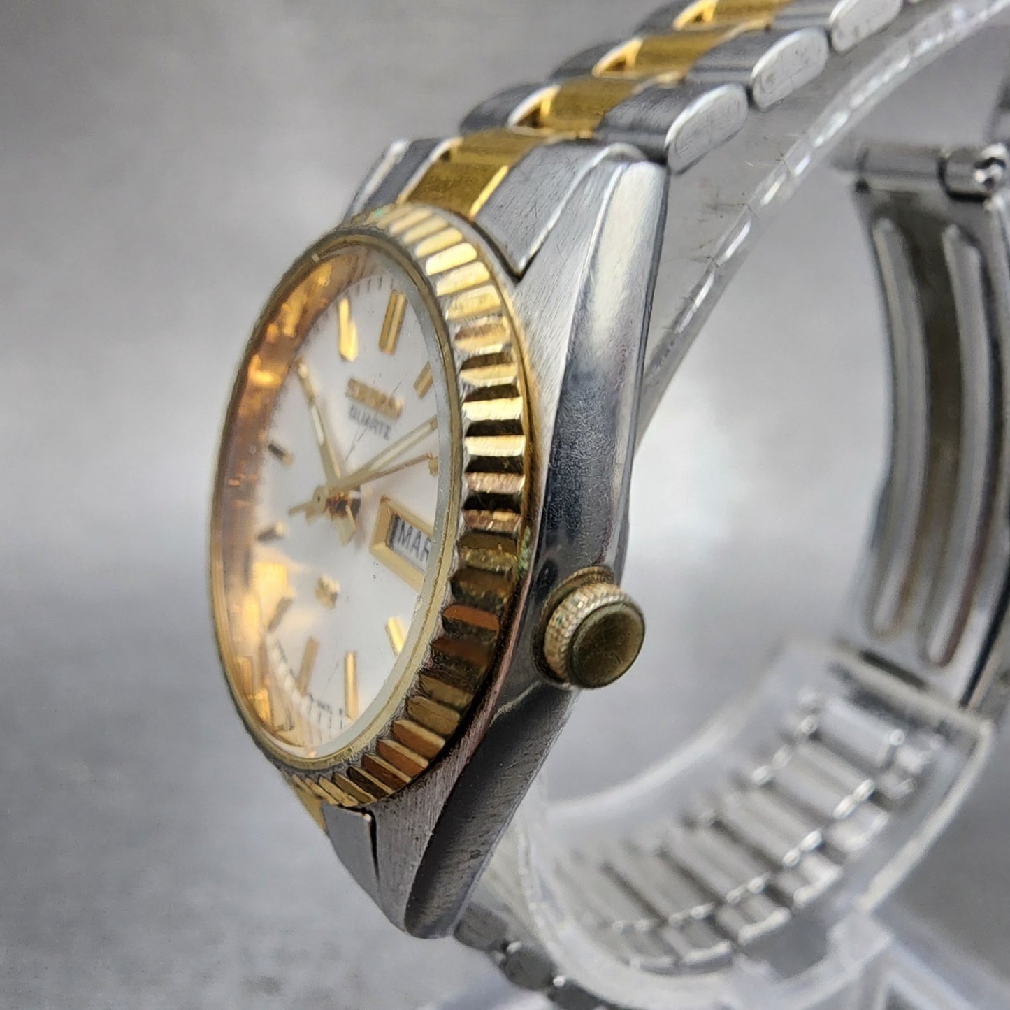 Seiko SQ Watch Women 24mm Silver Dial Two Tone Daydate 3e230a69 New Battery2