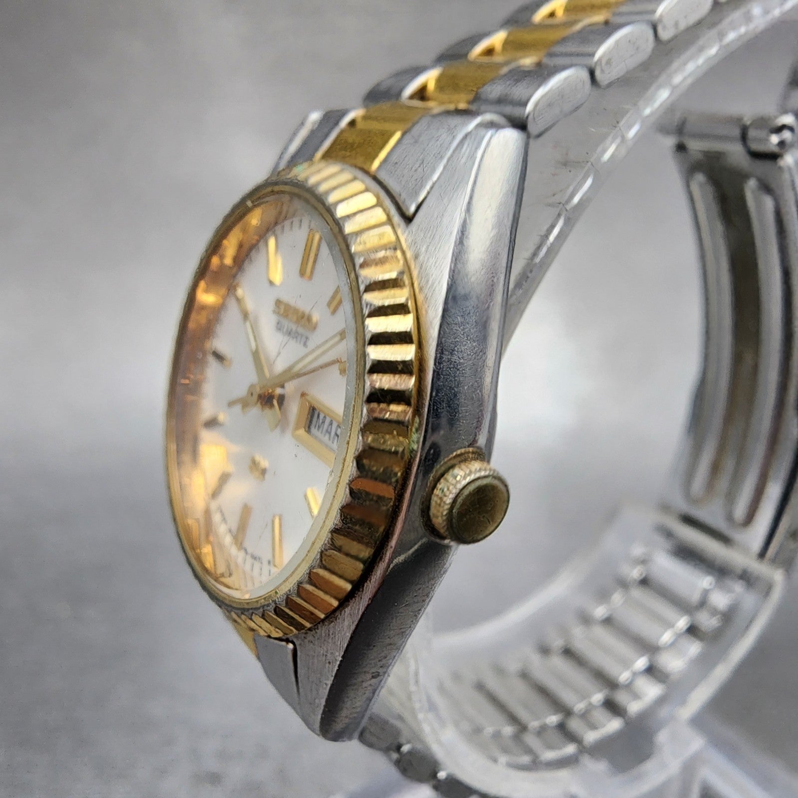 Seiko SQ Watch Women 24mm Silver Dial Two Tone Daydate 3e230a69 New Battery2