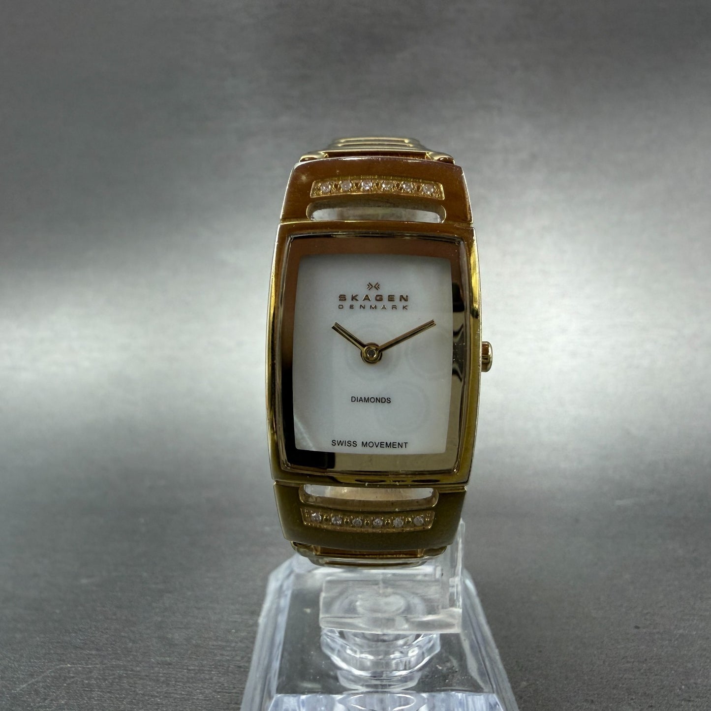 Skagen Tank Watch Women 21mm MOP Dial Gold Tone Diamond Bezel New Battery5