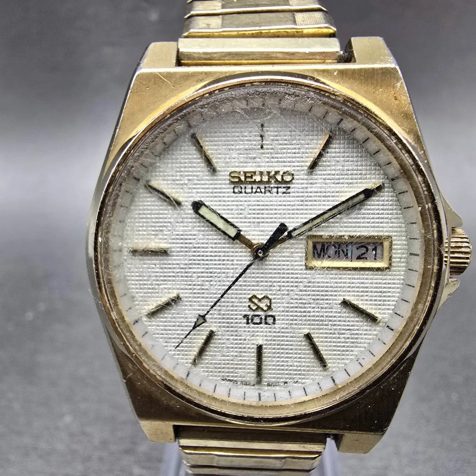 Seiko Watch Men 34mm Silver Dial Gold Tone Daydate Round 6923-8010 PARTS Vintage3