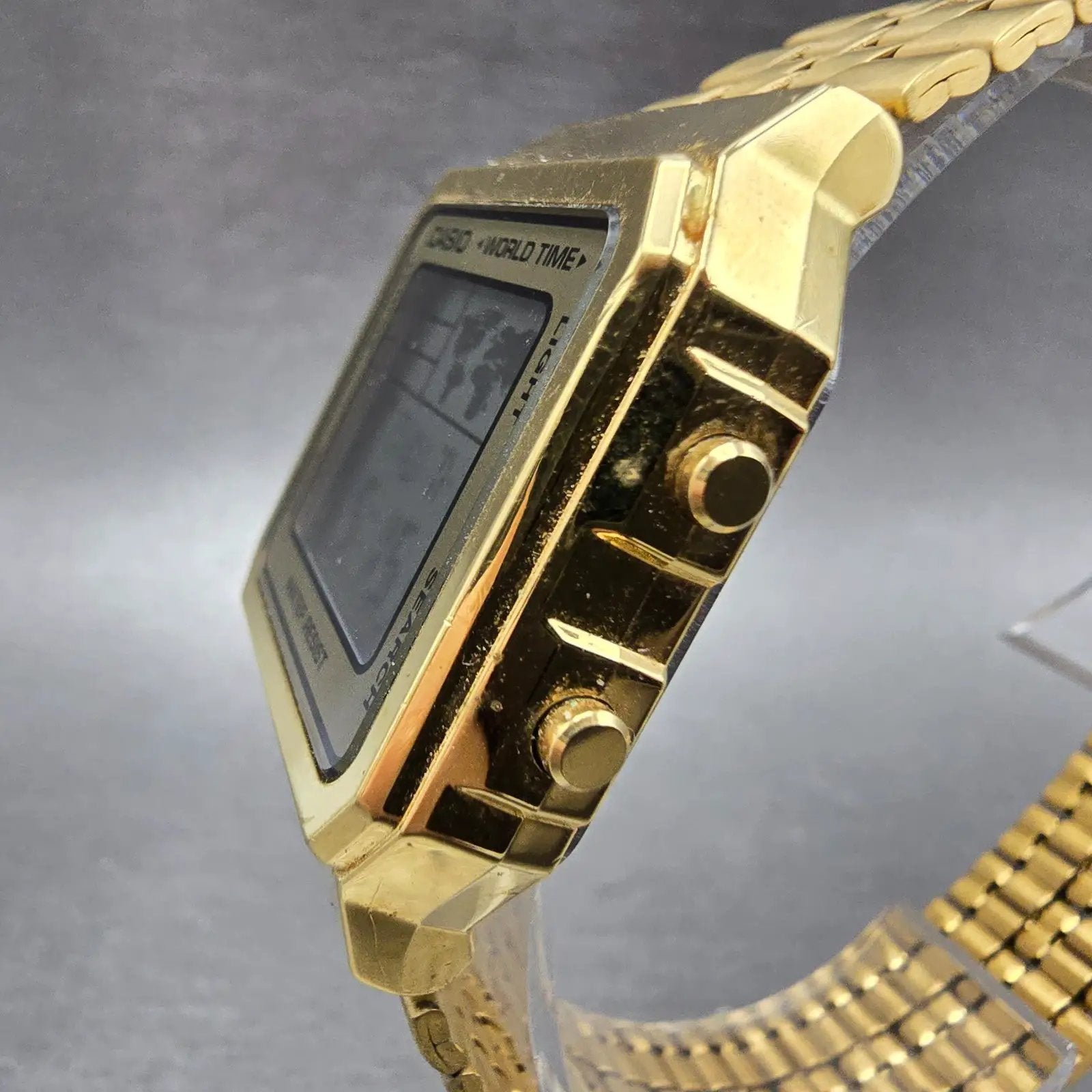 Casio World Time Watch Men 33mm Digital Gold Alarm Chronograph A500W New Battery2