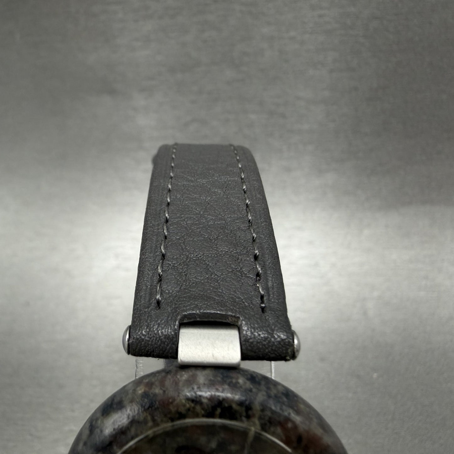 Tissot Rock Watch Women 30mm Gray Stone Dial Stone Case Round PARTS CRACKED!!!4