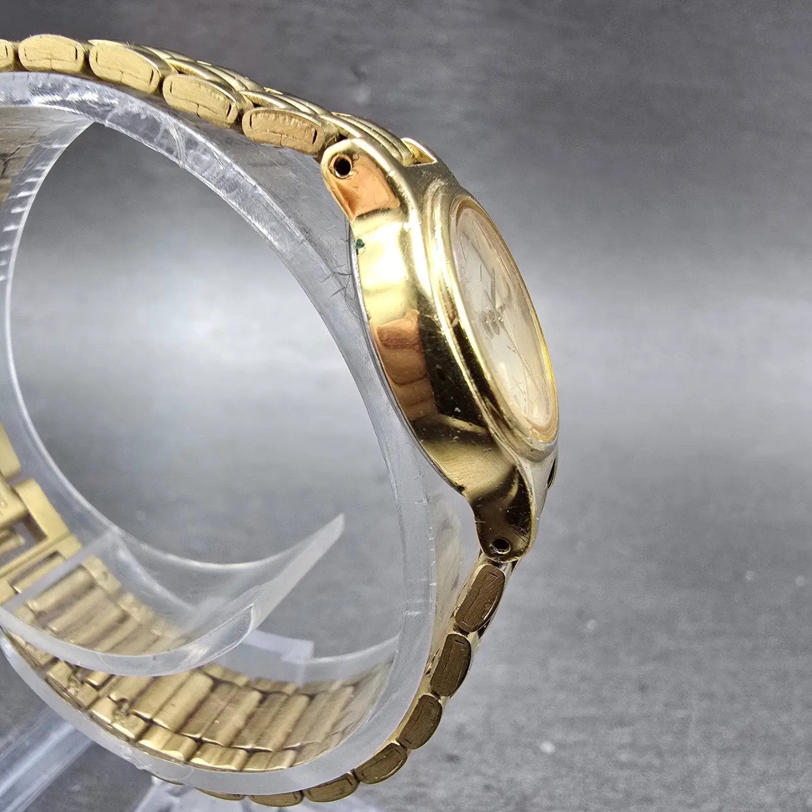 Seiko Watch Women 19mm Cream Dial Gold Tone Round Vintage V401-0988 New BatteryK3