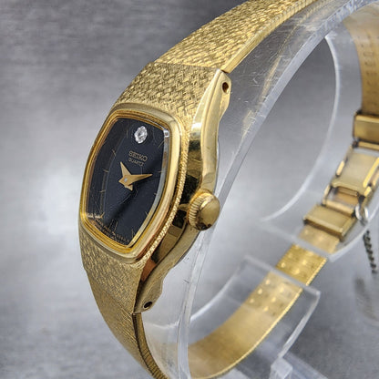 Seiko Watch Women 17mm Black Dial Gold Tone Hexagom 4N005059 New Battery4