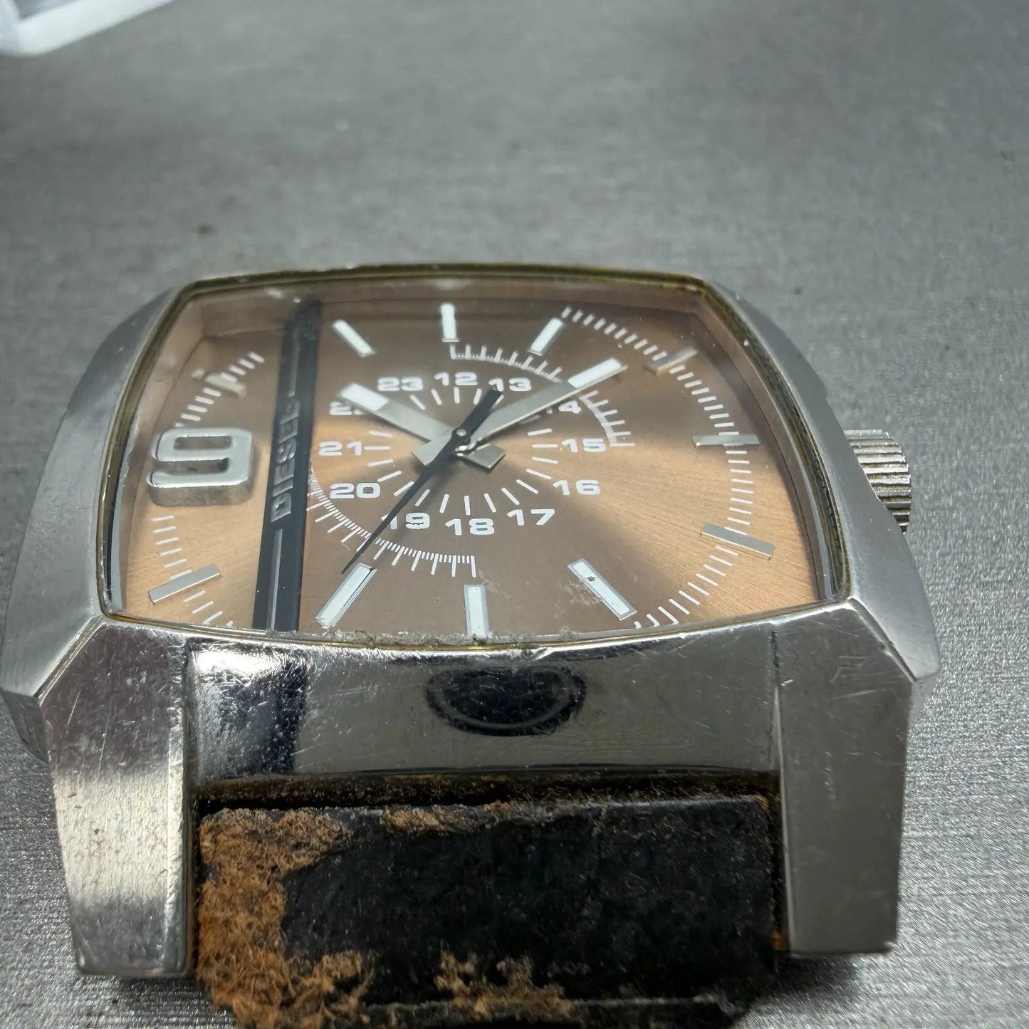 48043078
