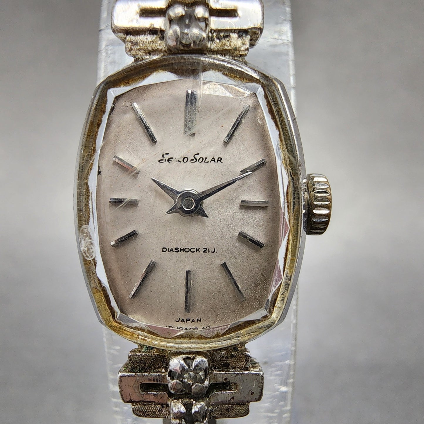 Seiko Solar Watch Women 15mm Silver Dial Silver Tone Manual 107870 Runs1