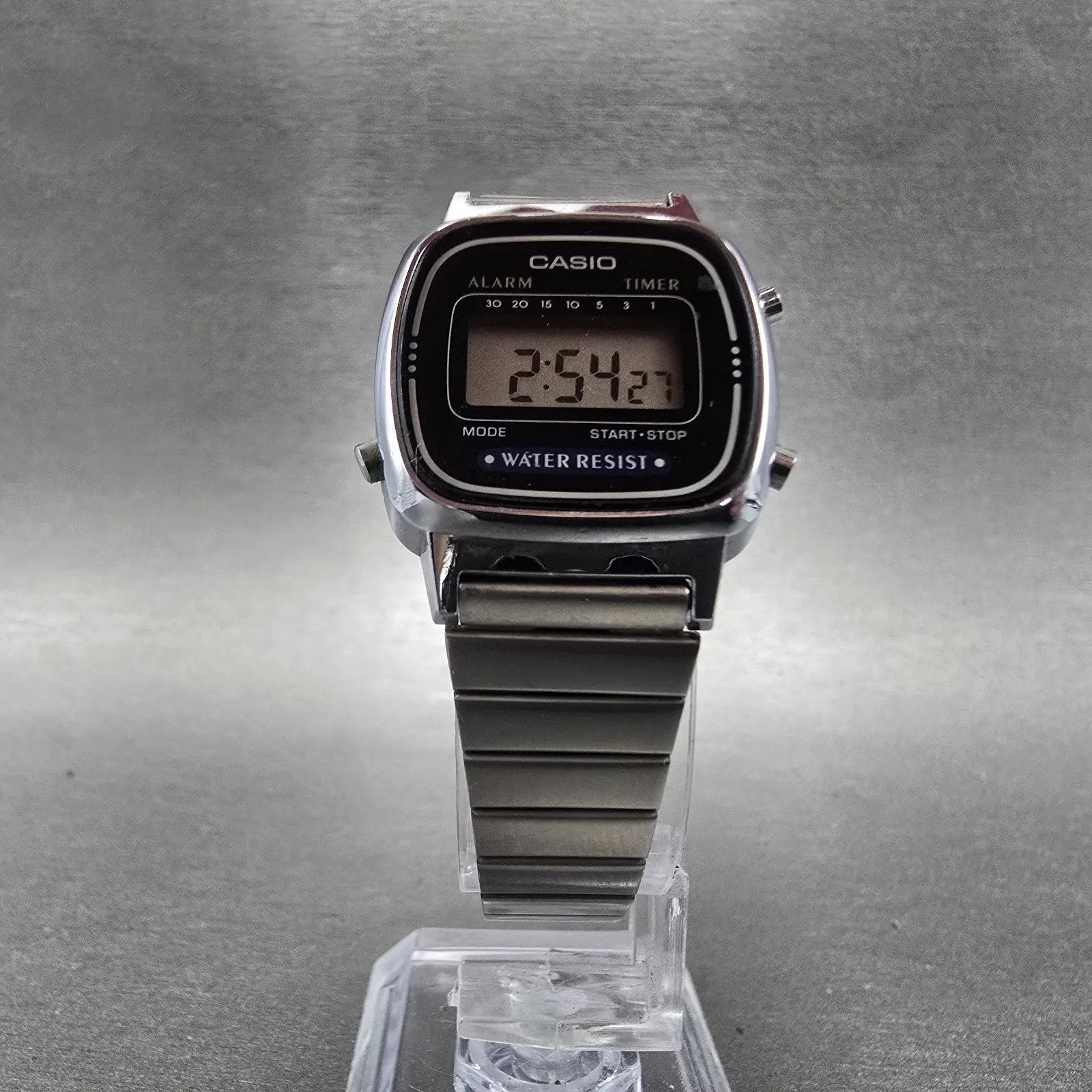 Casio Digital Watch Women 25mm Silver Alarm Chrono Daydate LA670W New Battery NQ5