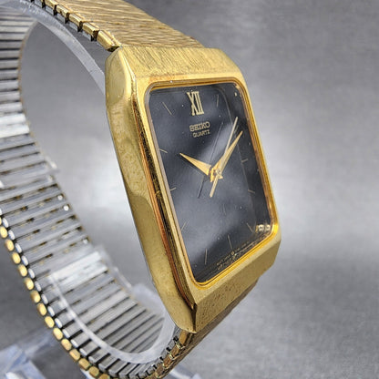 Seiko Tank Watch Men 26mm Black Dial Gold Tone Rectangle 5Y955009 New Battery3