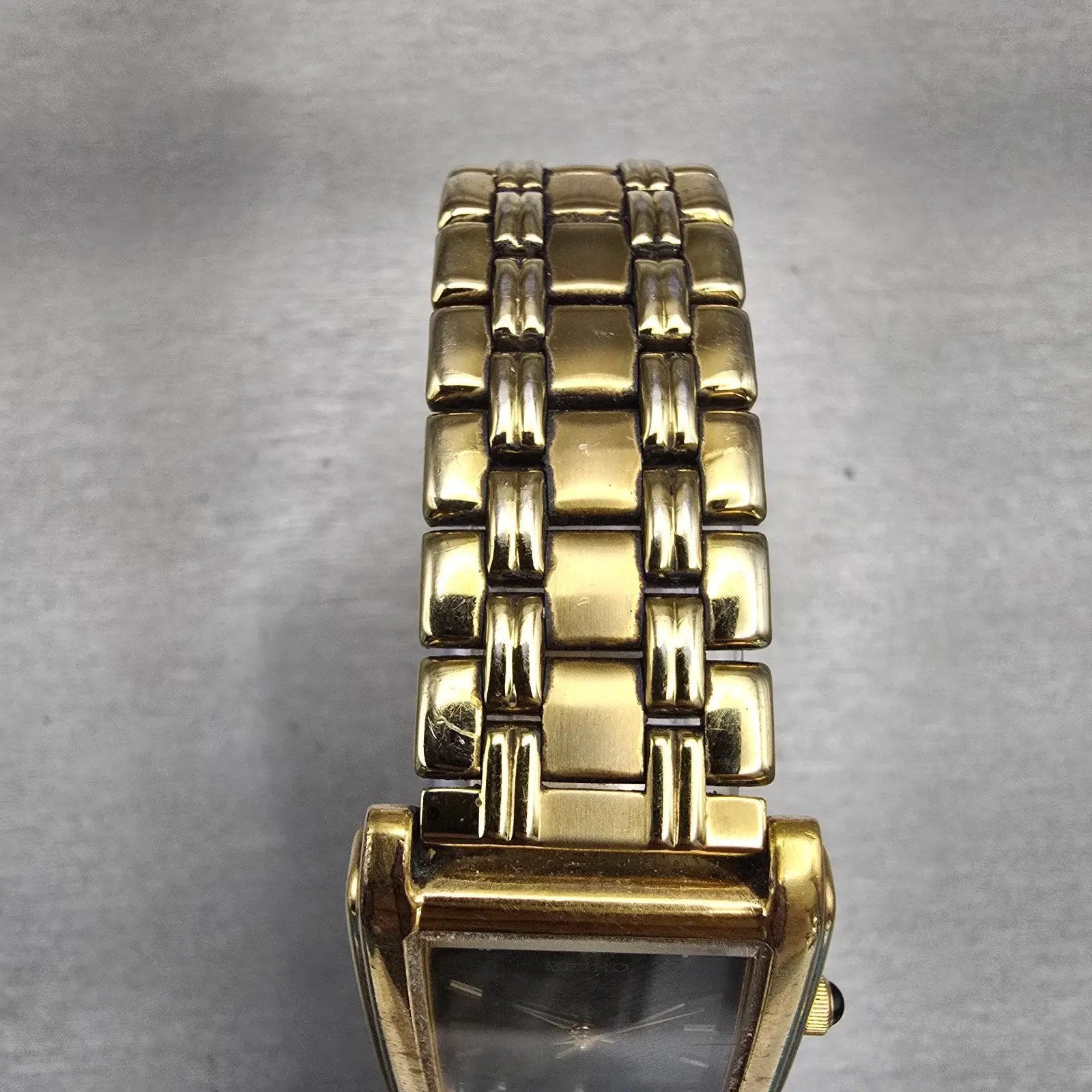 Seiko Watch Men 26mm Black Dial Gold Tone Rectangle V701-5E49 New Battery VTG4