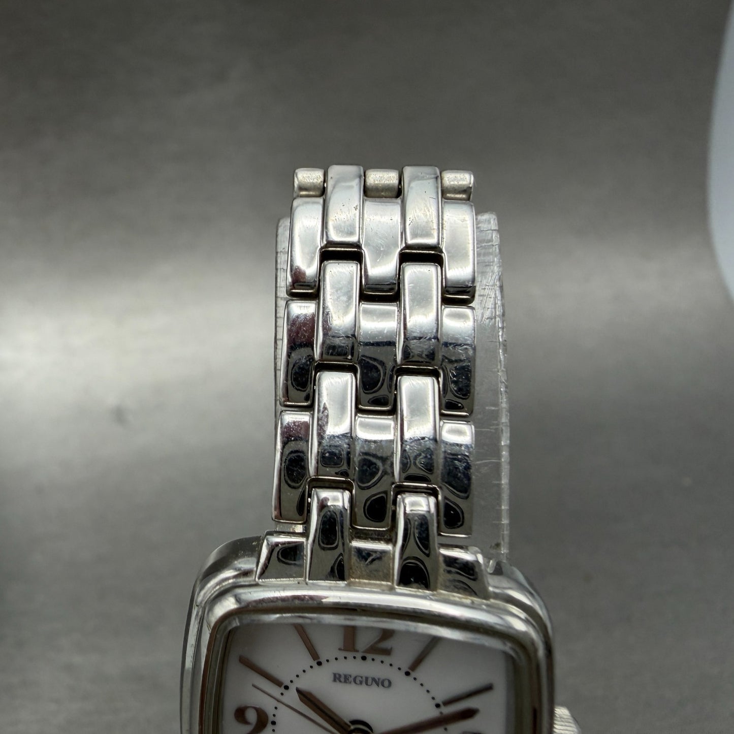 Citizen Reguno Solar Watch Women 23mm White Dial Silver Tone E031-R005288 Runs4