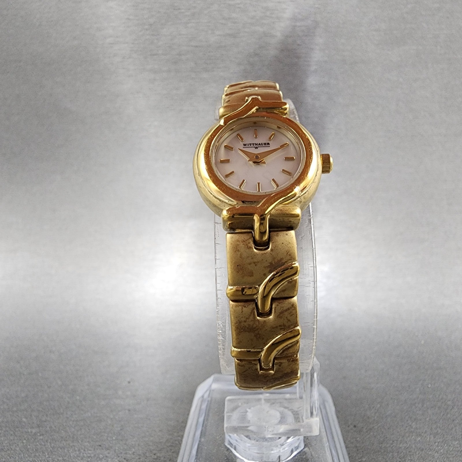 Wittnauer Watch Women 19mm MOP Dial Gold Tone Round RL8368 New Batttery5