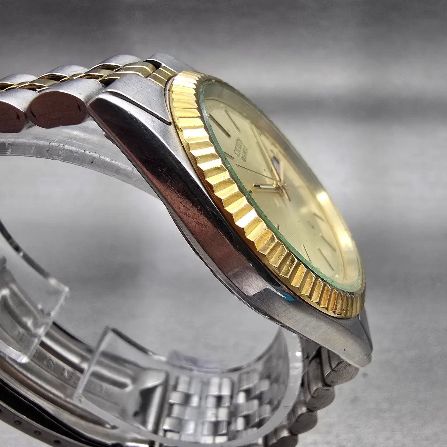Citizen President Watch Men 35mm Champagne Dial Daydate 6100-K09311 New BatteryL3
