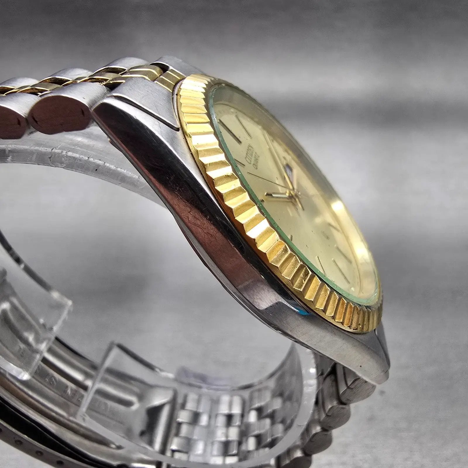 Citizen President Watch Men 35mm Champagne Dial Daydate 6100-K09311 New BatteryL3