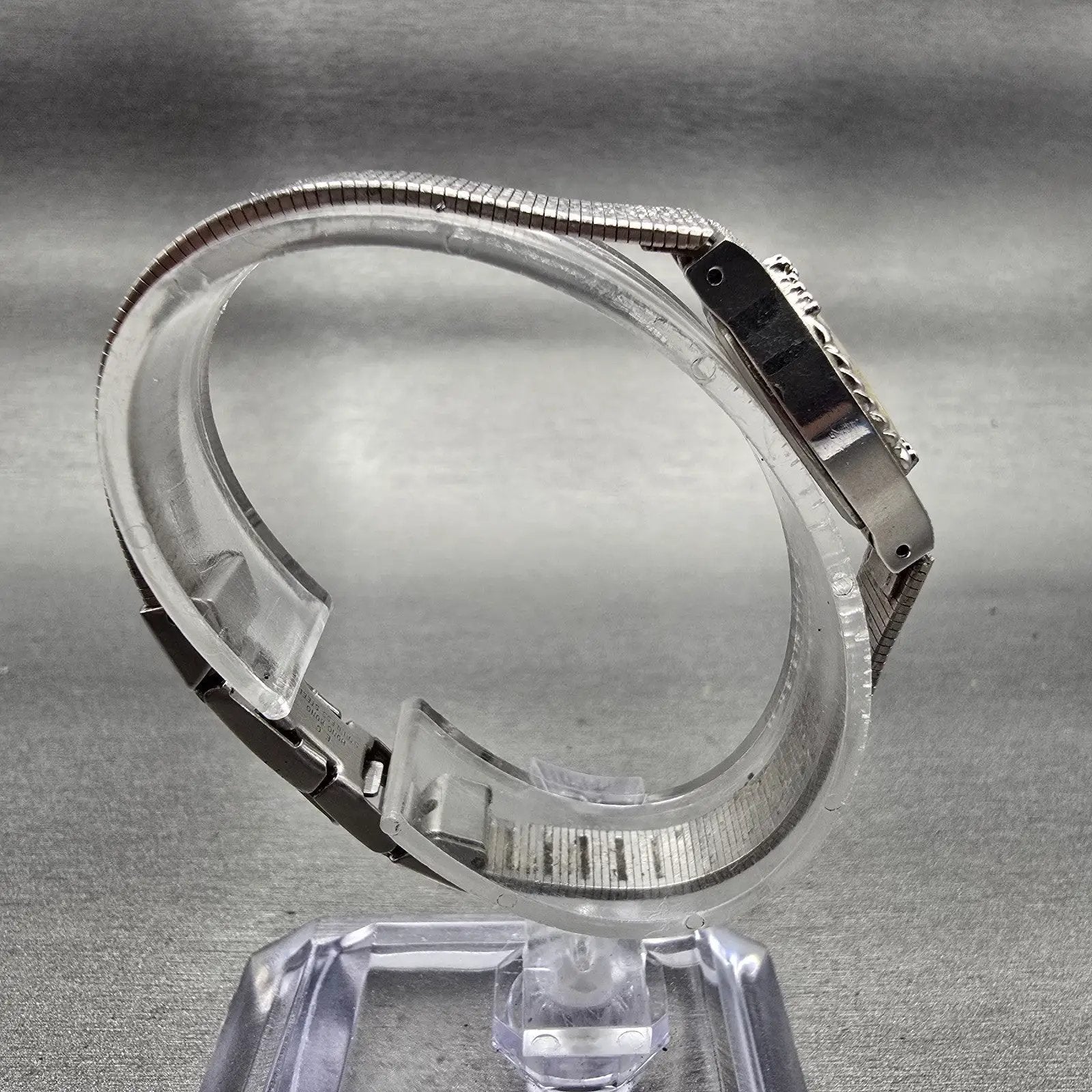 Bulova Watch Women 17mm Silver Dial Silver Tone Oval 91L09 New Battery VTG8