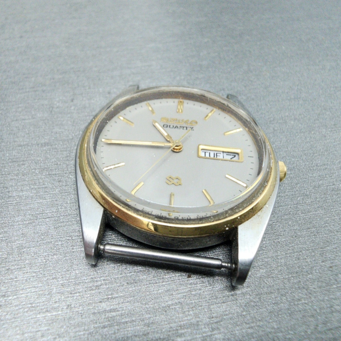 Seiko SQ Watch Men 33mm Gray Dial Two Tone Round Daydate 5y236020 PARTS7