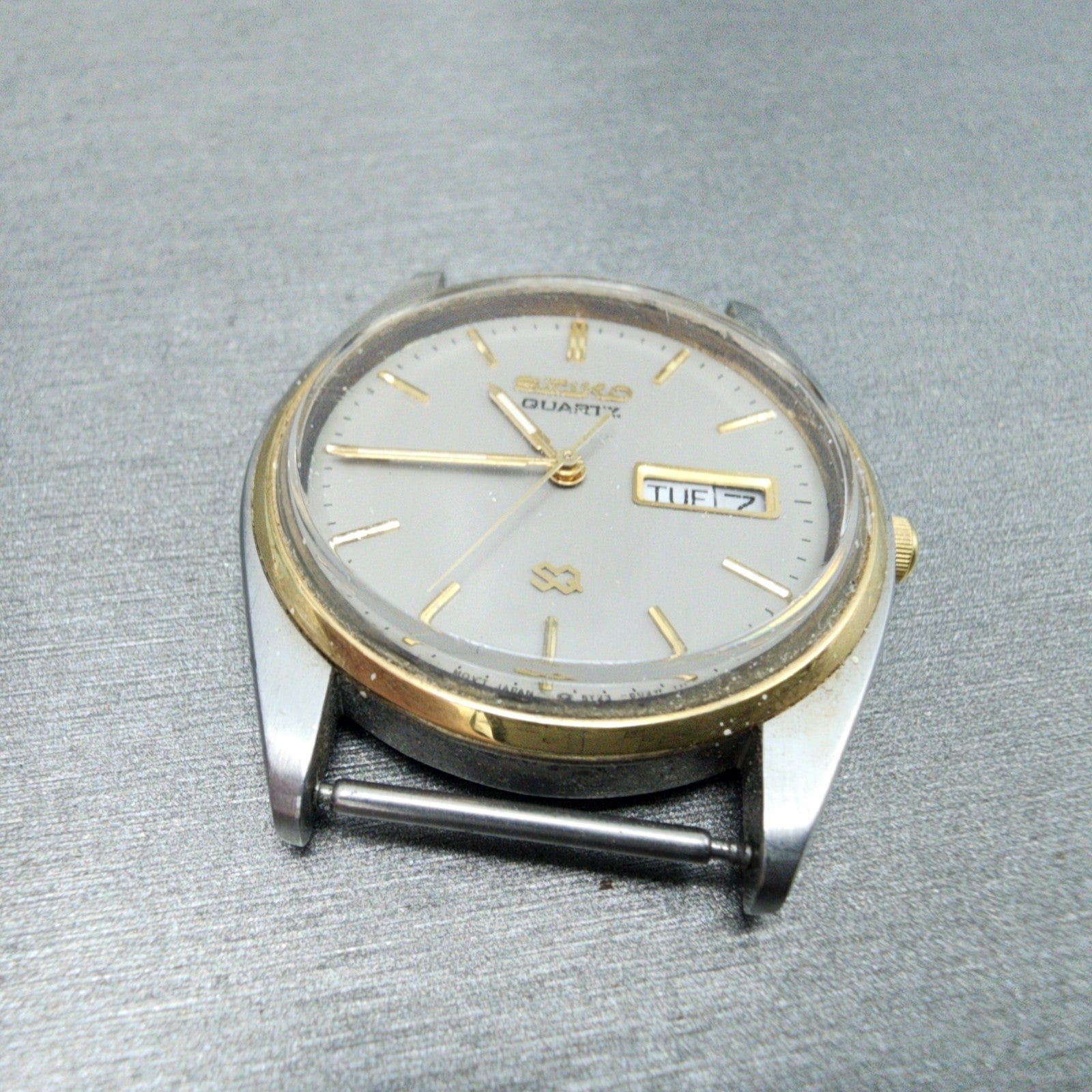 Seiko SQ Watch Men 33mm Gray Dial Two Tone Round Daydate 5y236020 PARTS7