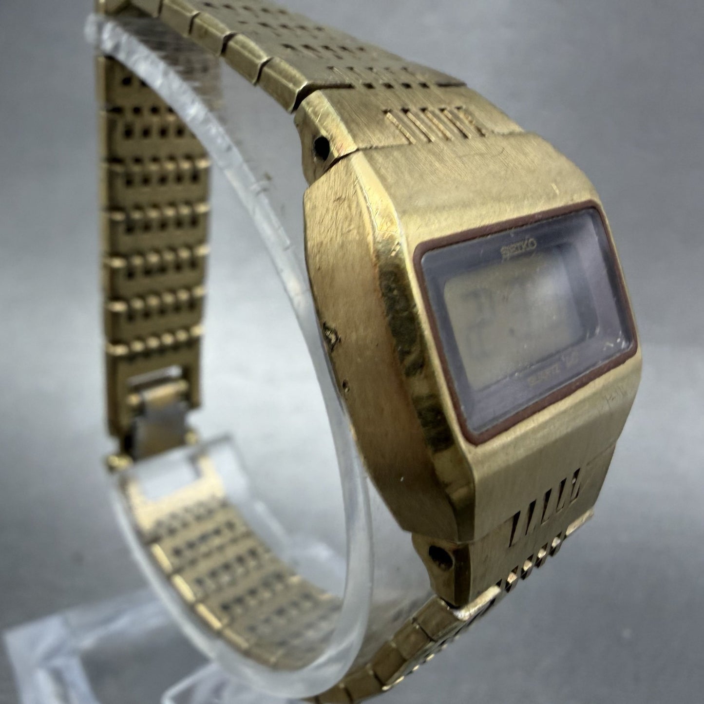 Seiko Digital Watch Women 23mm Gold Tone Month Date L012-5049 New Battery3