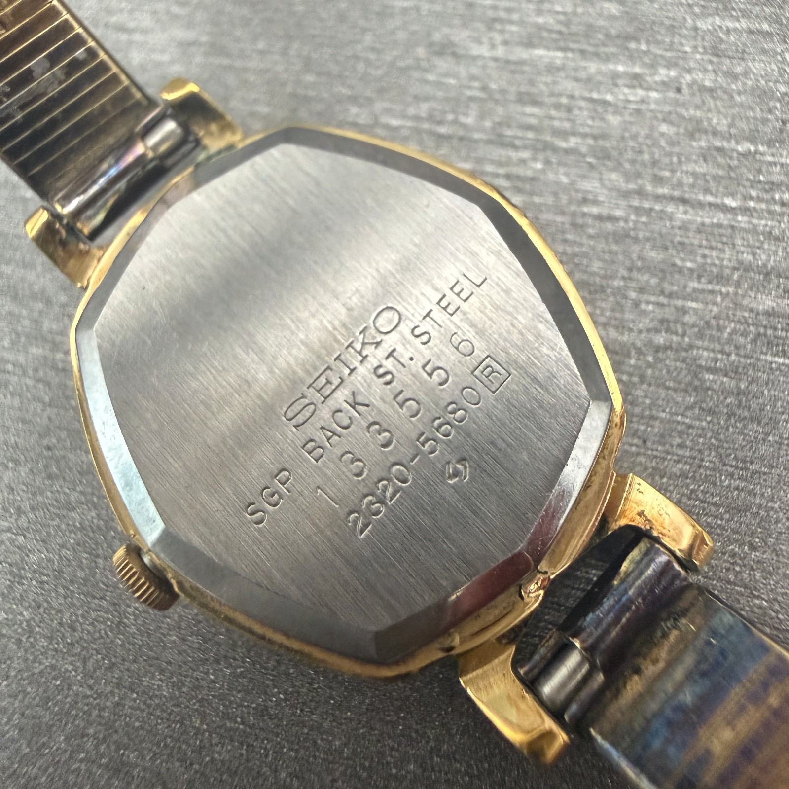Seiko Watch Women 20mm Champagne Dial Gold Tone Oval 2320-5680 New Battery10