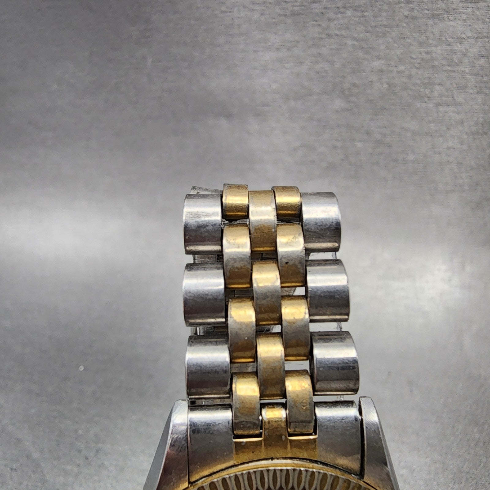 Bulova Super Seville Watch Women 31mm Champagne Dial Two Tone Date Round NewBatt4