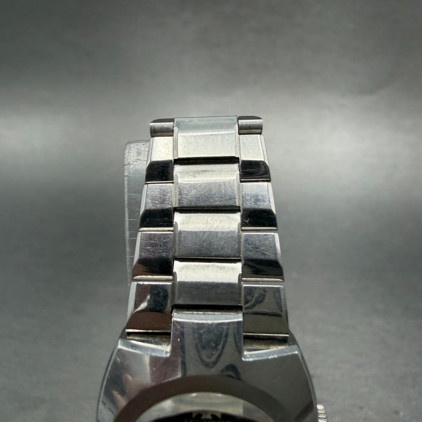 Technos Watch Women 23mm Blue Dial Steel Round Manual Wind Runs Vintage4